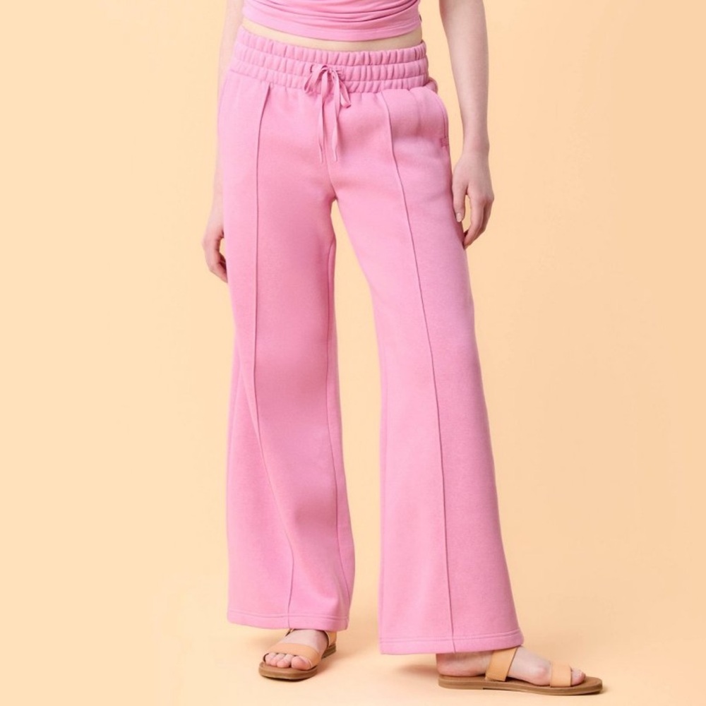 NWT Blogilates Women's Travel Trouser High-Rise
Wide Leg Sweatpants